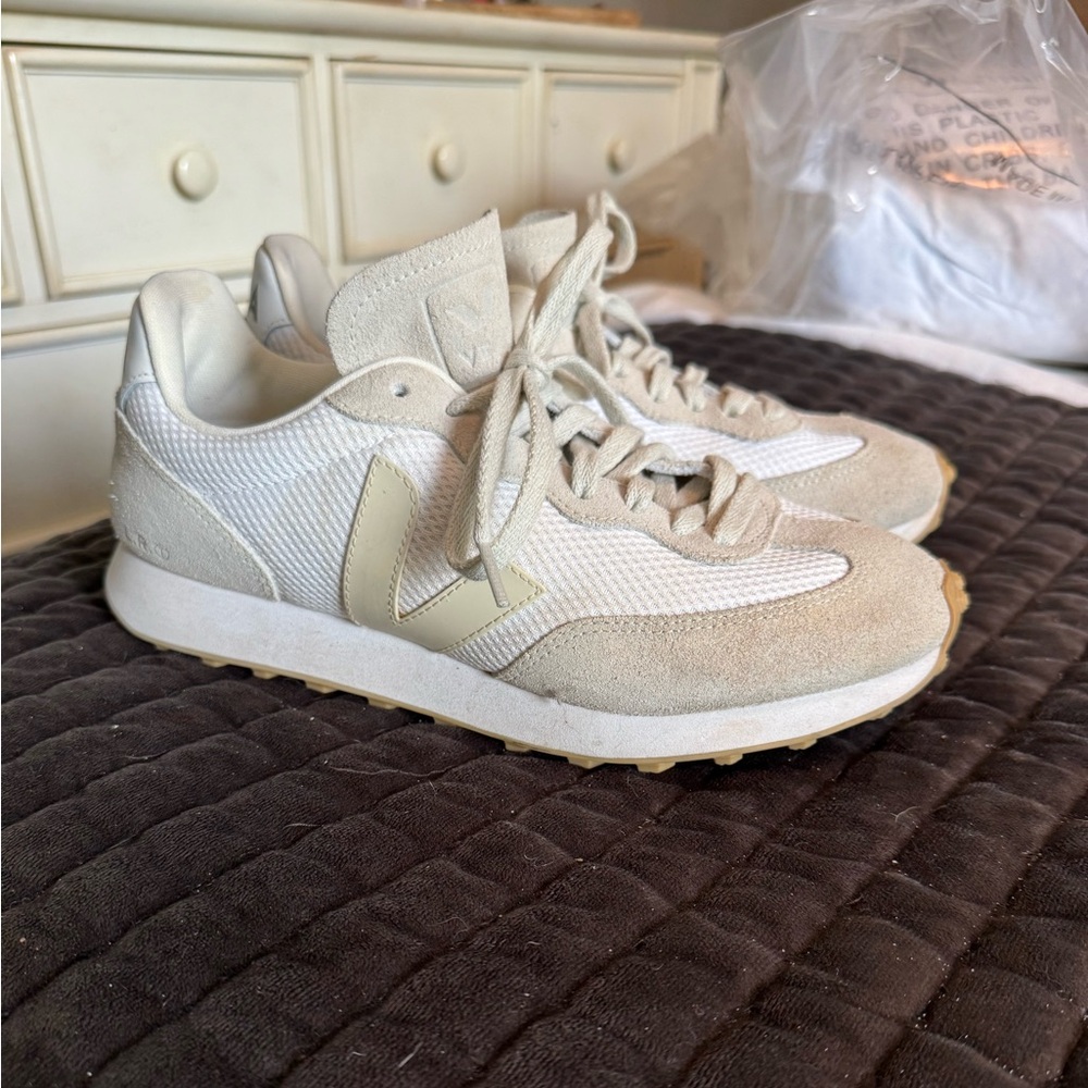 Veja Rio Branco Cream and White Women's Sneakers